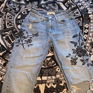Mom Jean pacsun jeans w/ floral print